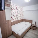 بيت شباب Nelana