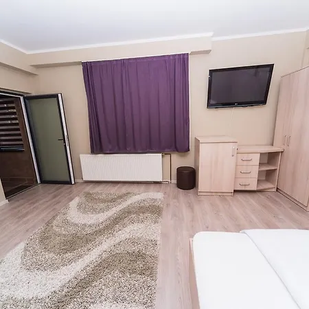 Nelana * Cluj-Napoca