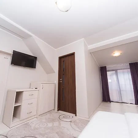 Nelana Hostel