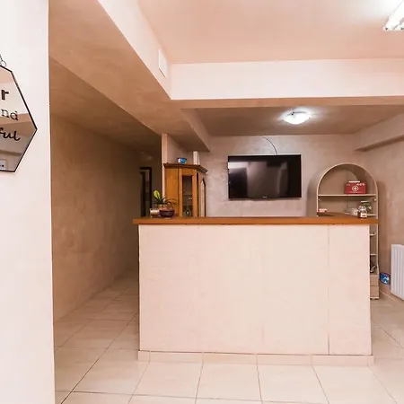 Hostel Nelana