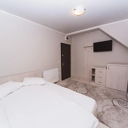 بيت شباب Nelana