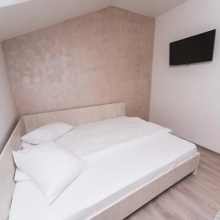 Nelana Hostel